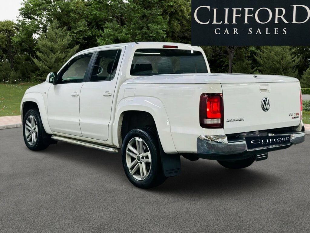 Volkswagen Amarok Pickup Black #11