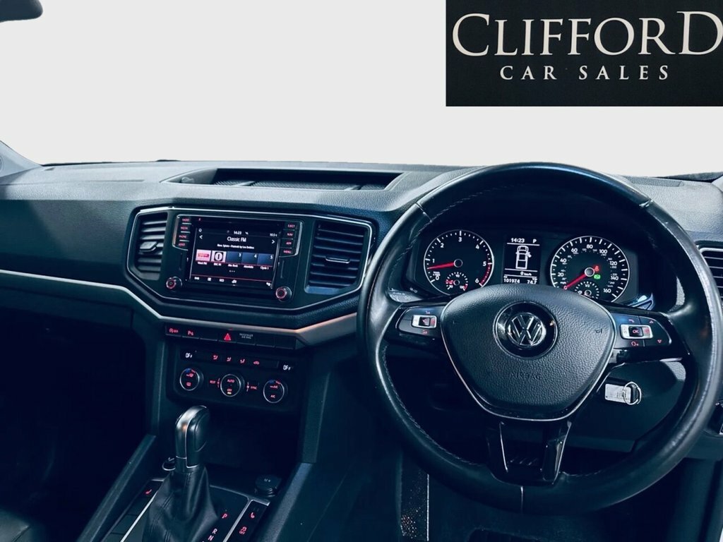 Volkswagen Amarok Pickup Black #7