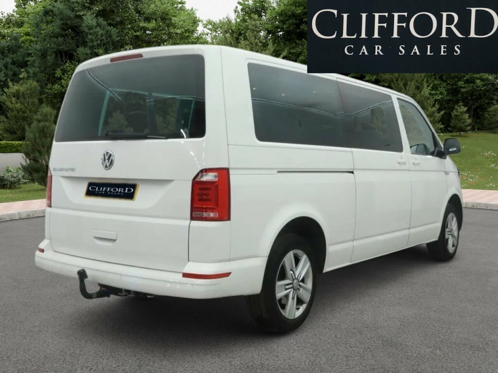 Volkswagen Transporter Shuttle Minibus White #4