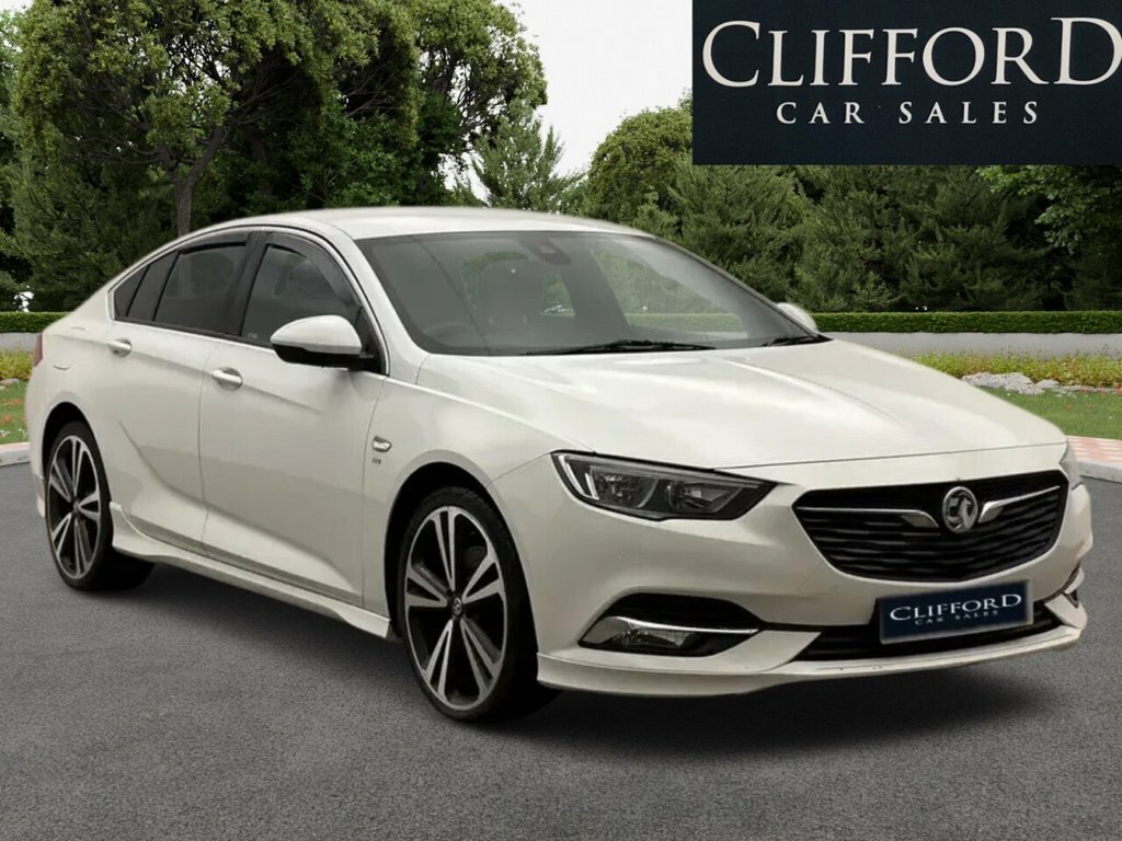 Vauxhall Insignia 2L Sri Vx Line Nav White
