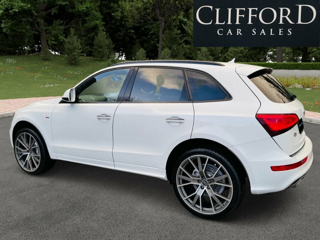 Audi Q5 2L S Line Plus White #3