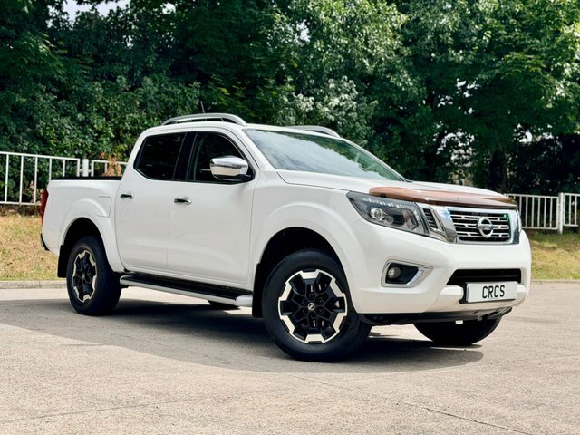 Nissan Navara 2.3 Dci Tekna Pickup Double Cab White