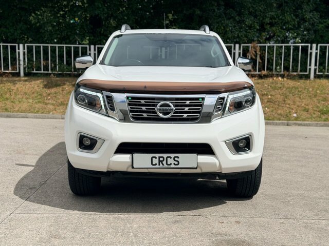 Nissan Navara 2.3 Dci Tekna Pickup Double Cab White #4