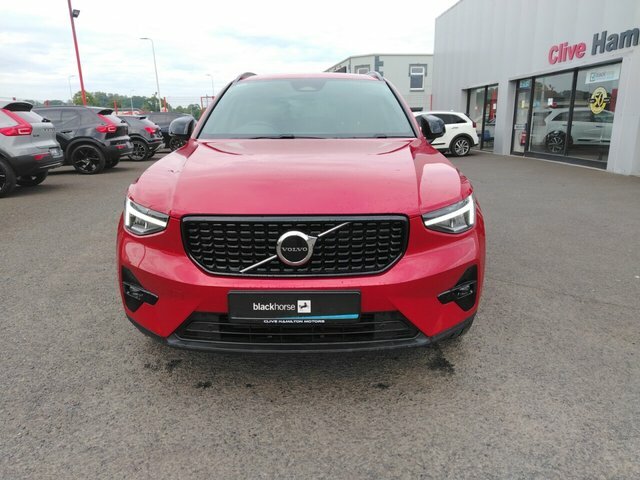 Volvo XC40 2.0 B4 Mhev Plus Dark Suv Hybrid Dct Au CVZ8337 Red #4
