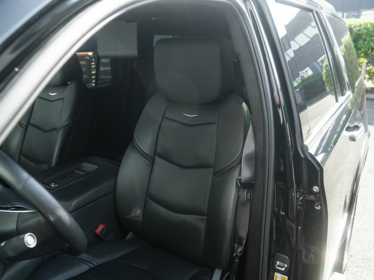 Cadillac Escalade 6.0 V8 4Wd Black #26