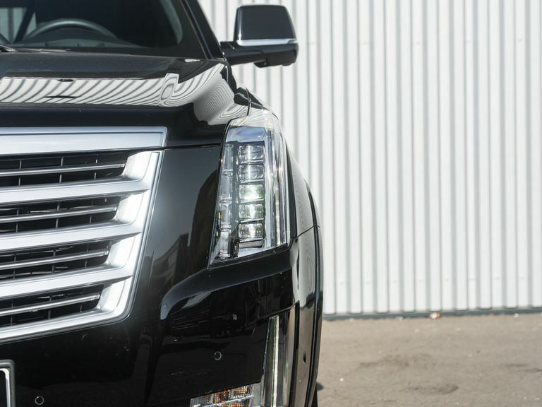 Cadillac Escalade 6.0 V8 4Wd Black #18