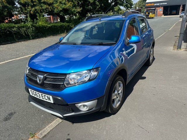 Dacia Sandero Stepway Tce Laureate Hatchback Blue #2