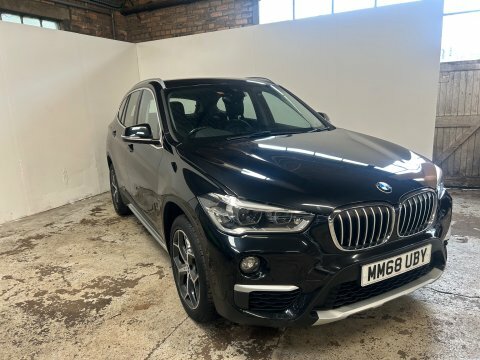 BMW X1 Sdrive18i Xline Black #3