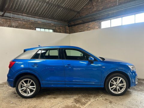 Audi Q2 Tdi S Line Blue #5