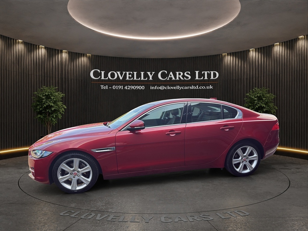 Jaguar XE 2.0I Portfolio Saloon Euro 6 Ss MJ17VRD Red #4