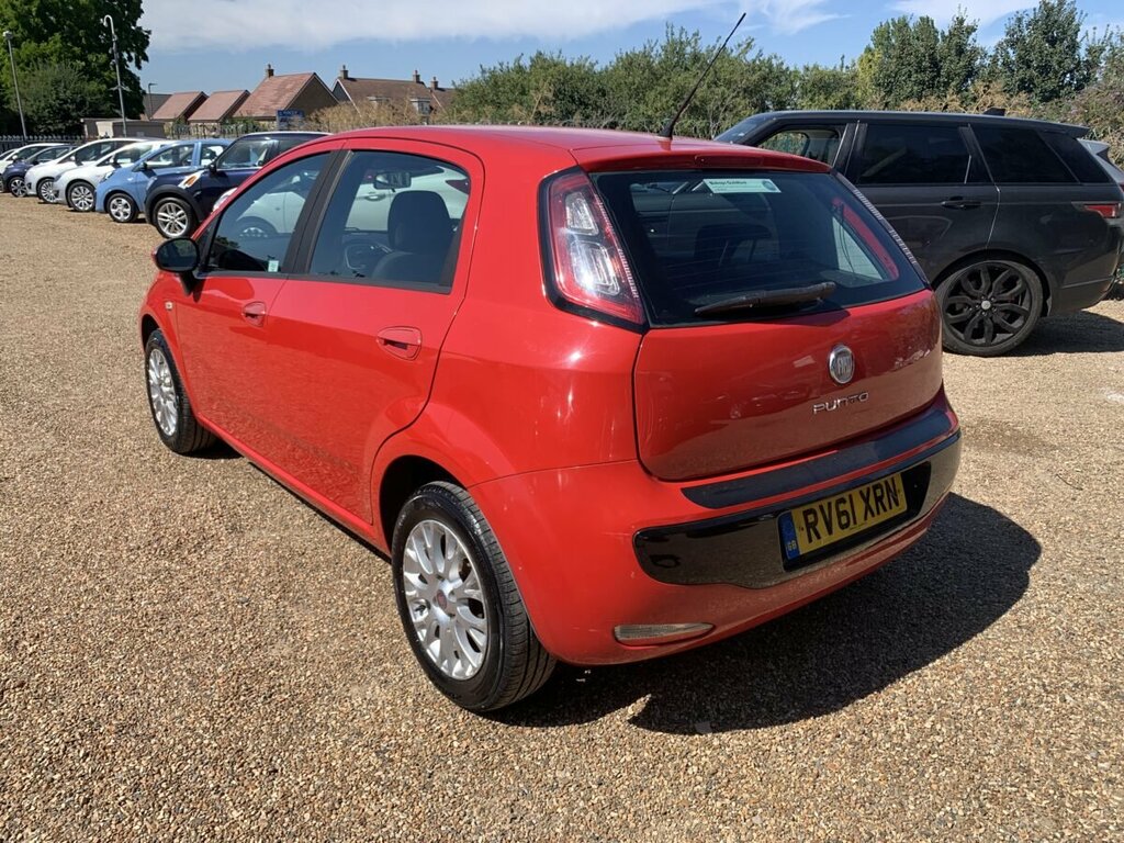 Fiat Punto Manual Red #6