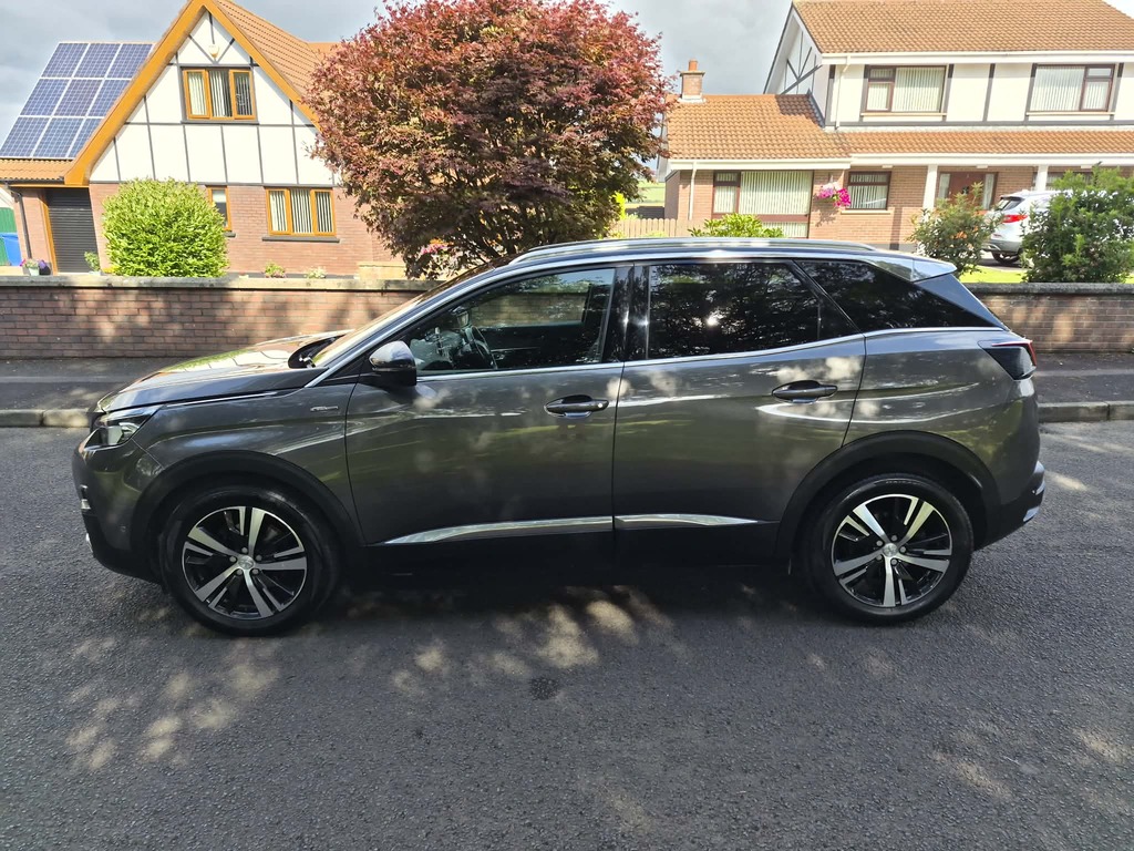 Peugeot 3008 Gt Line 1.5 Hdi Grey #2