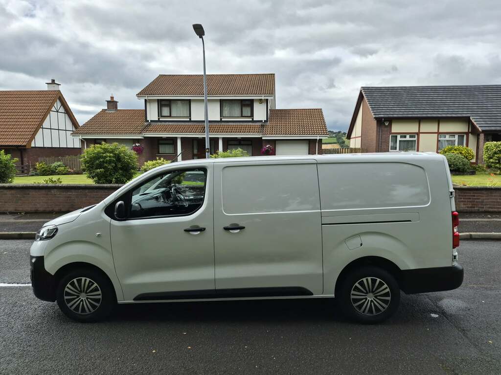 Vauxhall Vivaro L2 3100 2.0D 145Ps Prime H1 Van White #2