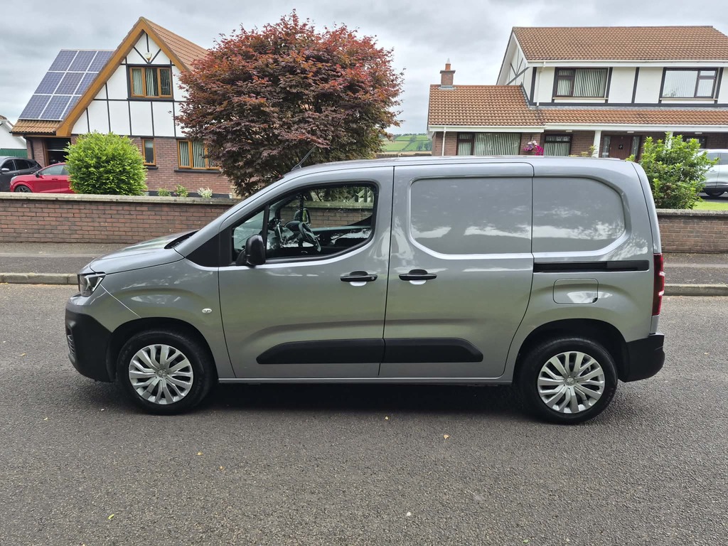 Peugeot Partner 1000 Professional 1.5 Blue Hdi 100Bhp Grey #2