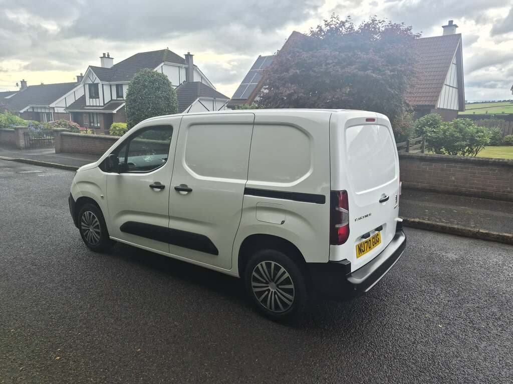 Peugeot Partner 2020 1000Kg 1.5Hdi 100Bhp Professional 6 Seater Cr White #8