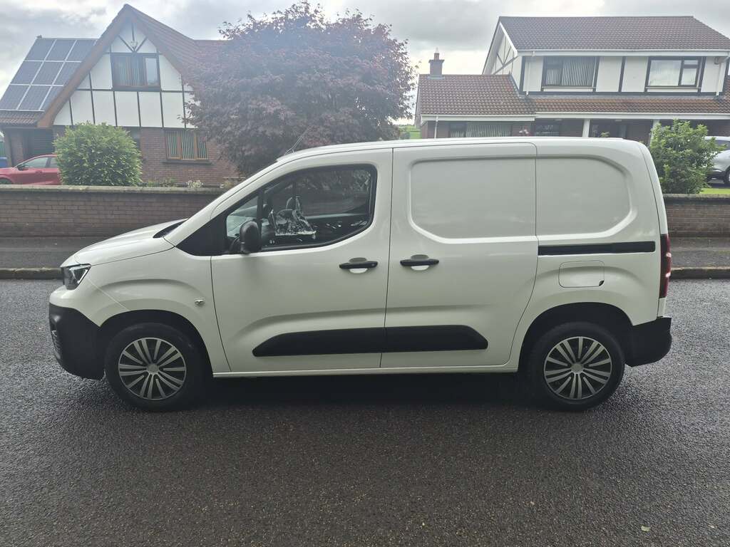 Peugeot Partner Professional 1.5 Hdi 100Bhp White #2