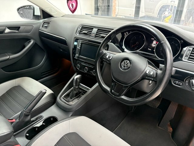 Volkswagen Jetta 2.0 Tdi Bluemotion Tech Se Dsg Euro 6 Ss Red #10