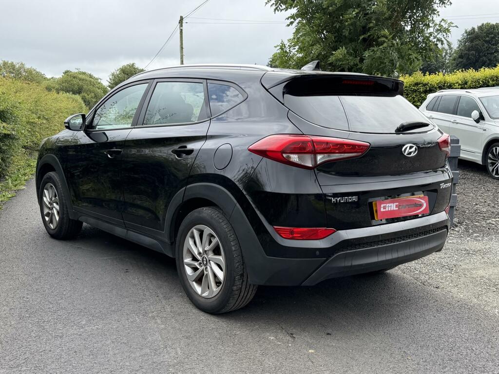 Hyundai Tucson 1.7 Crdi Blue Drive Se Nav Suv E  Black #2