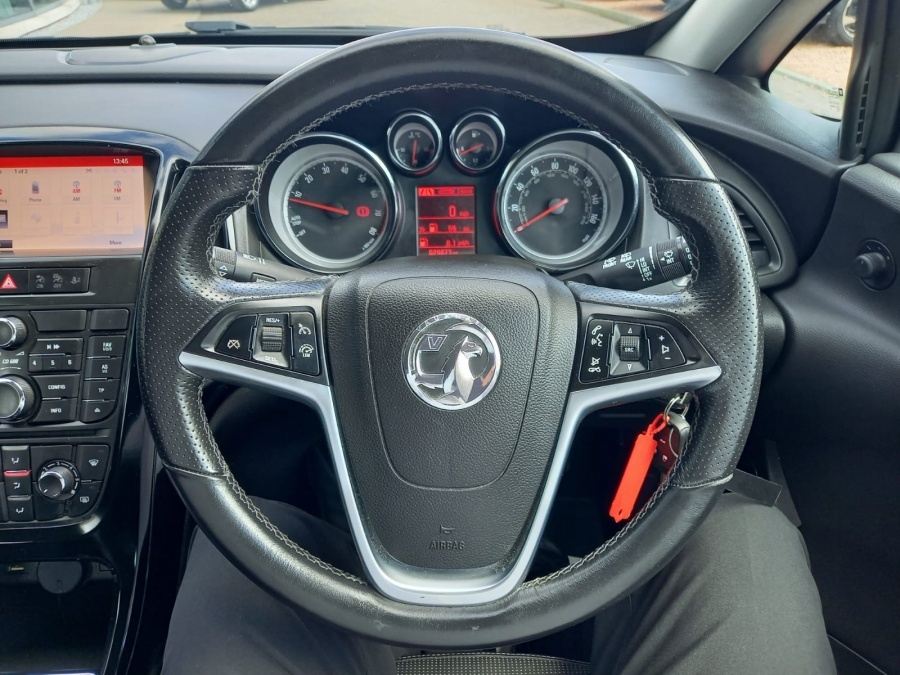Vauxhall Astra GTC 1.4I Turbo Limited Edition Black #14