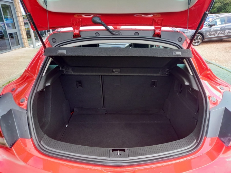 Vauxhall Astra GTC 1.4T 16V Sri Red #6