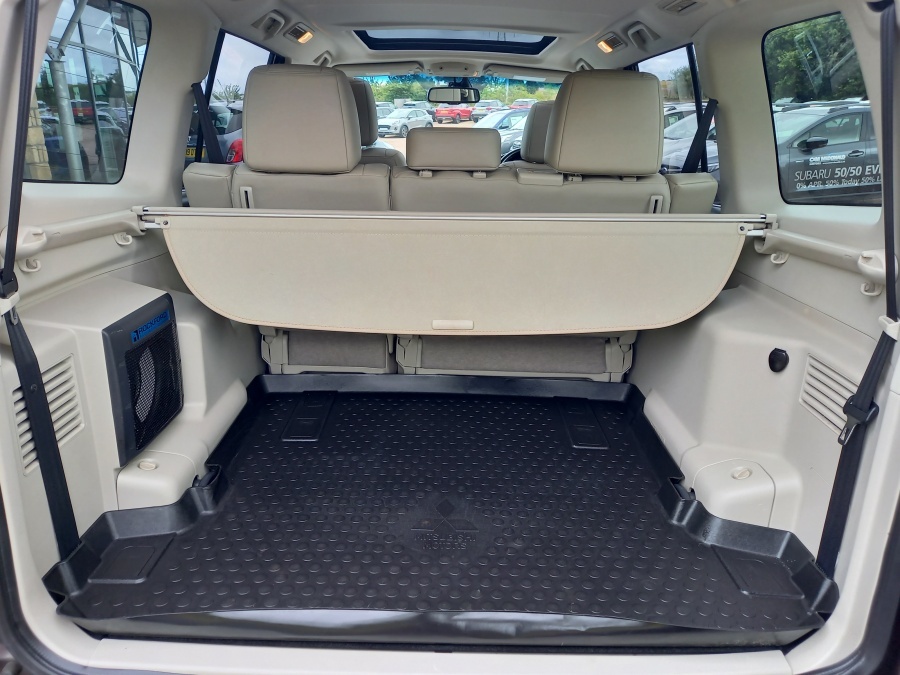 Mitsubishi Shogun Grey Grey #8