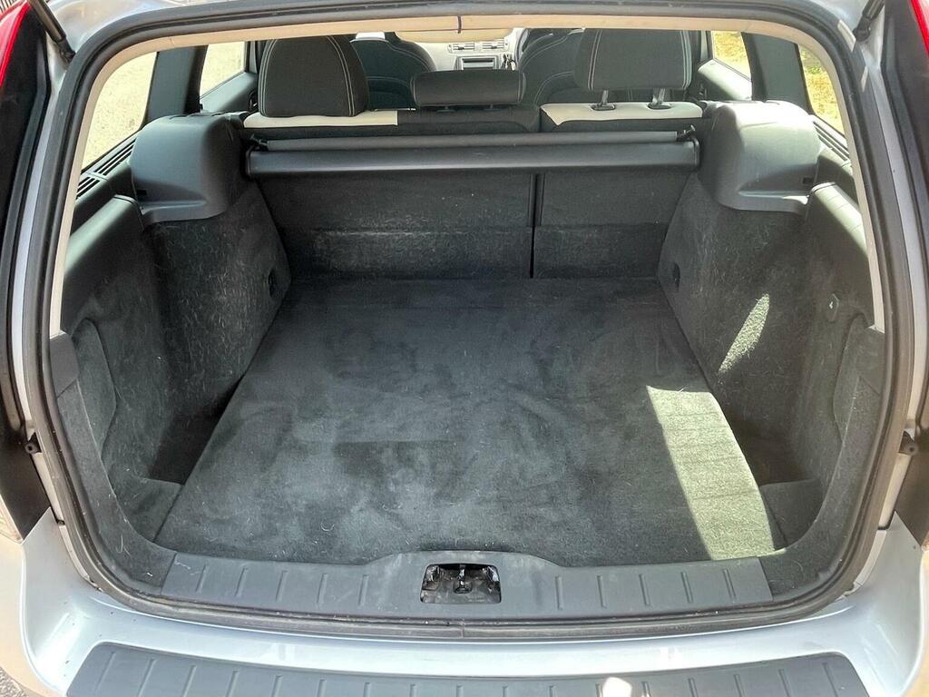 Volvo V50 D Drive Se Lux Great Workhorse And Low Road Tax Blue #8