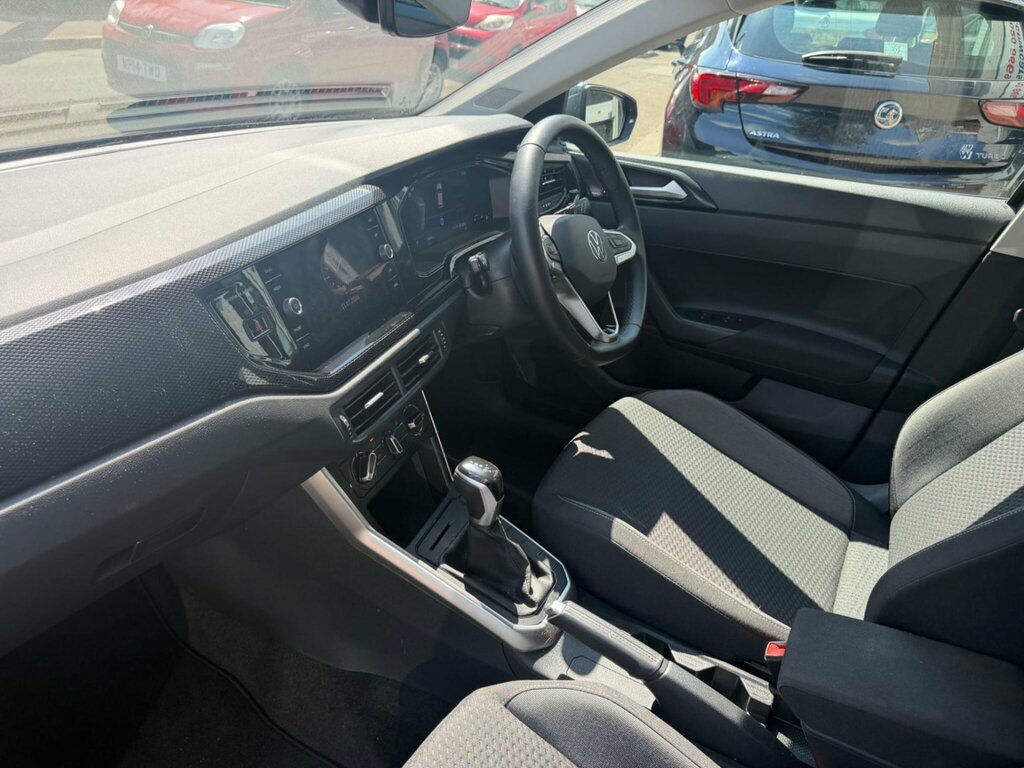 Volkswagen Polo Match Black #8