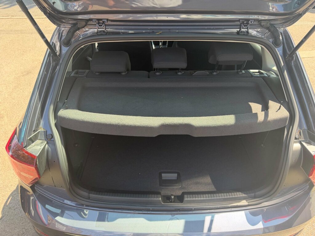 Volkswagen Polo Match Black #4