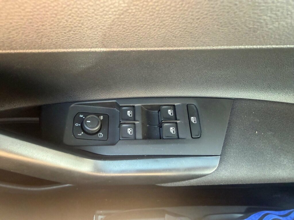 Volkswagen Polo Match Black #11