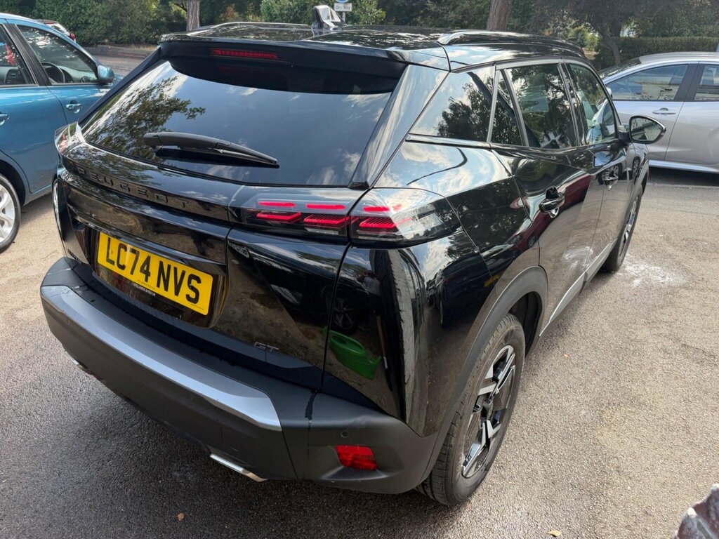 Peugeot 2008 1.2 Puretech Allure White #7
