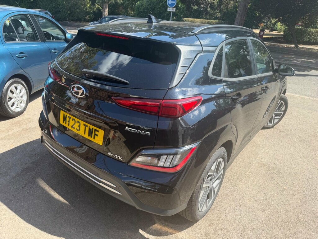 Hyundai Kona 39Kwh Premium 10.5Kw Charger Black #4