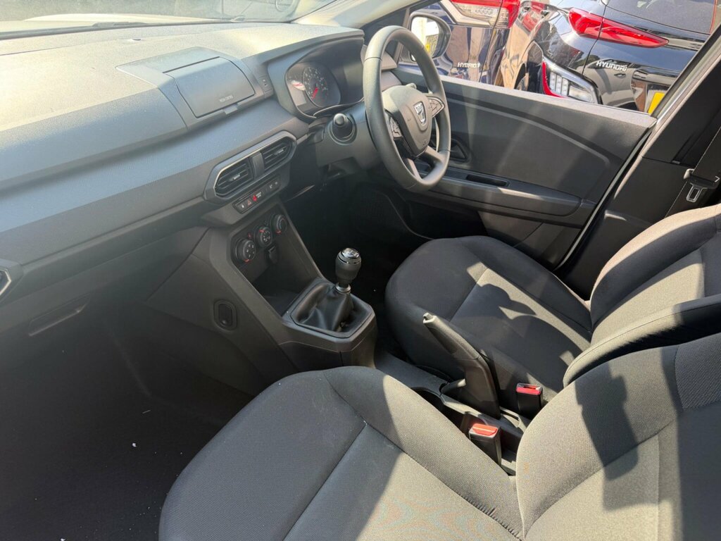 Dacia Jogger 1.0 Tce Essential Euro 6 Ss YA22HHT White #5