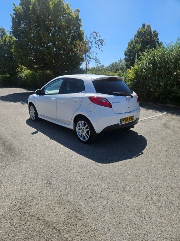 Mazda 2 Tamura White #6