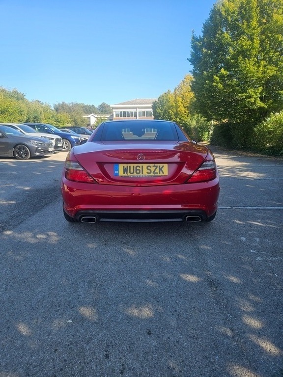 Mercedes-Benz SLK Slk250 Blueefficiency Amg Sport Red #4