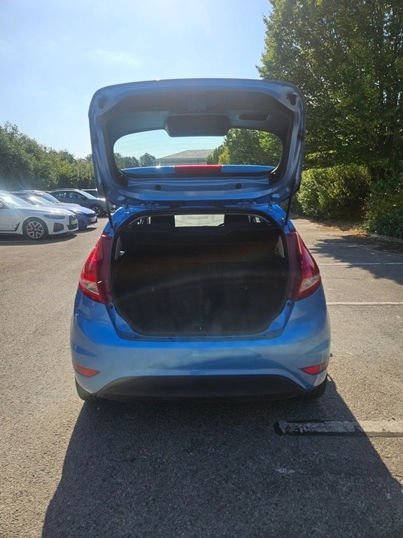 Ford Fiesta Zetec Blue #6