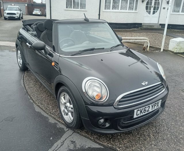 Mini Convertible 1.6 One Convertible Euro 5 98 P Black #2