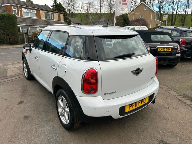 Mini Countryman 1.6 One Suv Euro 5 S S 98 Ps White #4