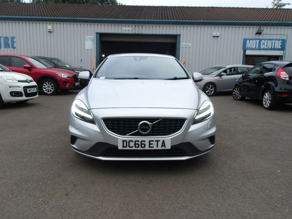 Volvo V40 R-design Silver #2