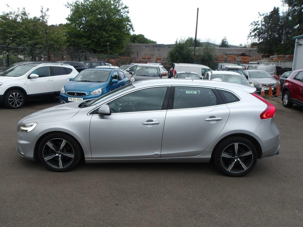 Volvo V40 R-design Silver #4