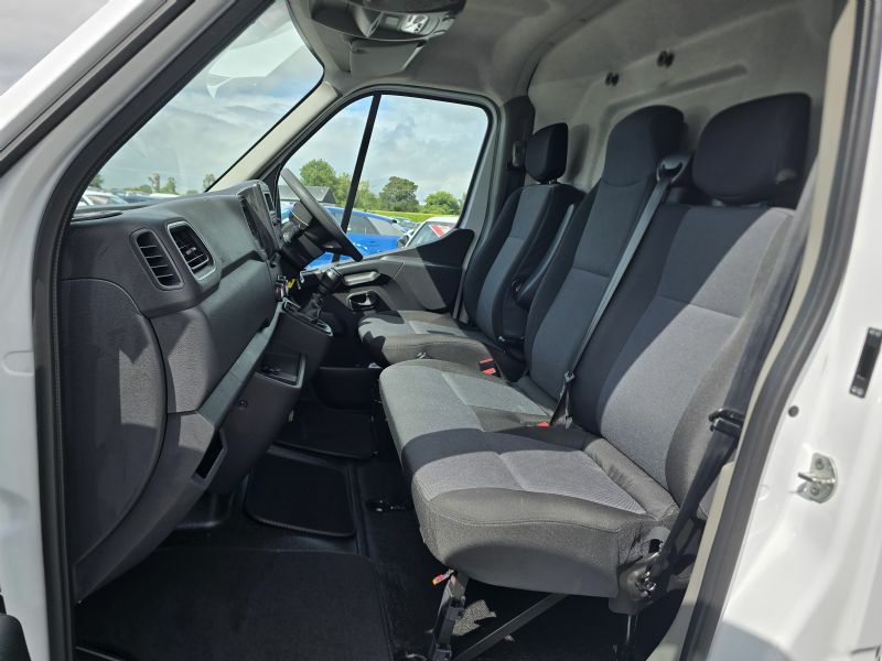 Nissan InterStar Acenta 2.3Dci L3 H2 F35 White #6