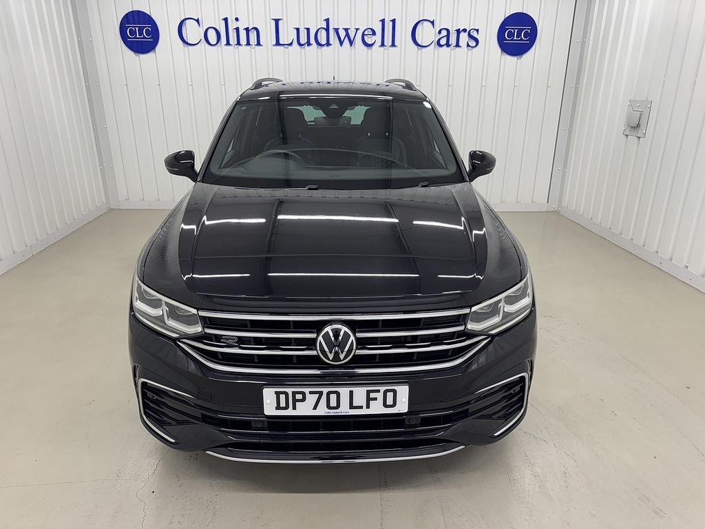 Volkswagen Tiguan 1.5 Tsi R-line Dsg Euro 6 Ss DP70LFO Black #2
