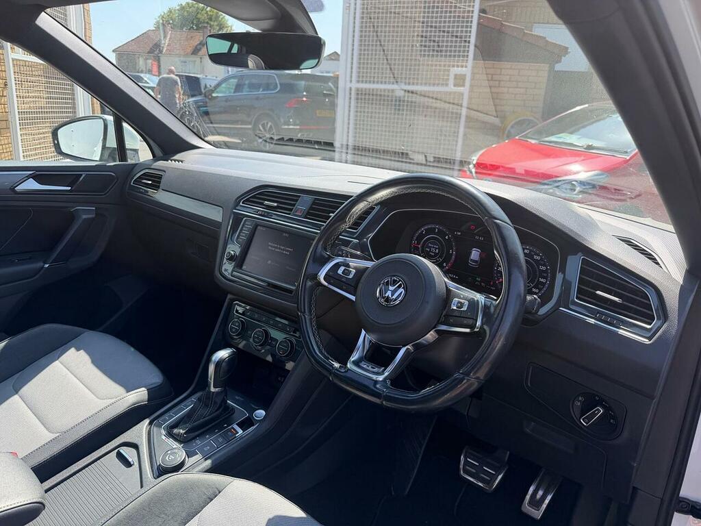 Volkswagen Tiguan 2.0 Tsi Bluemotion Tech R-line Suv Dsg White #4