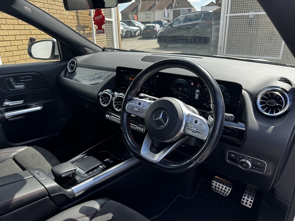 Mercedes-Benz GLA Class 1.3 Gla180 Amg Line Premium Plus 7G-dct Euro 6 White #5