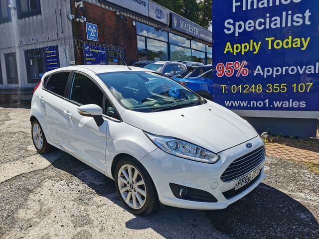 Ford Fiesta 1.0T Ecoboost Titanium Hatchback PF66CFG White