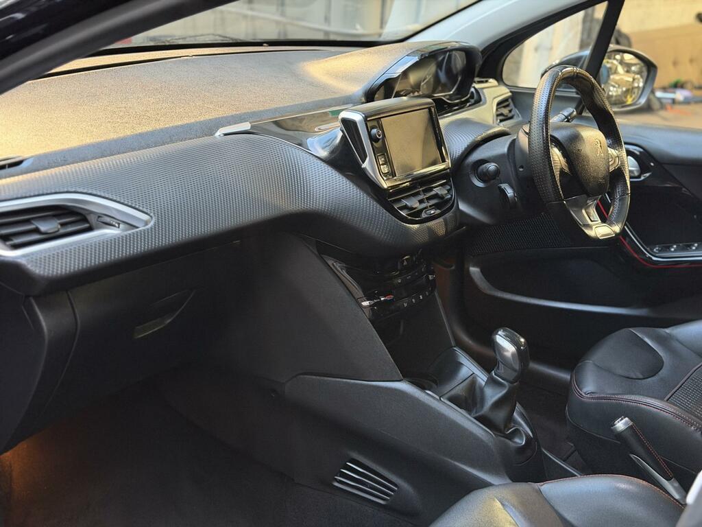 Peugeot 208 1.2 Puretech Allure Euro 6 Black #19
