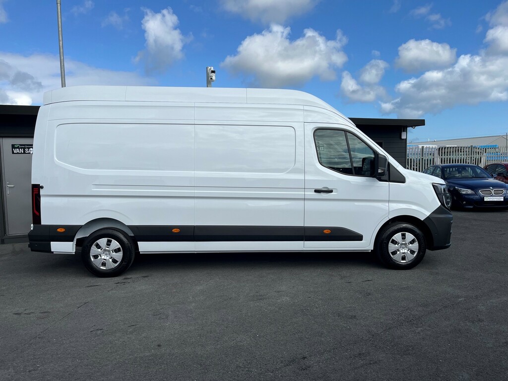 Nissan InterStar 2.0 Dci35 Tekna 130 High Roof L3h3 White #3