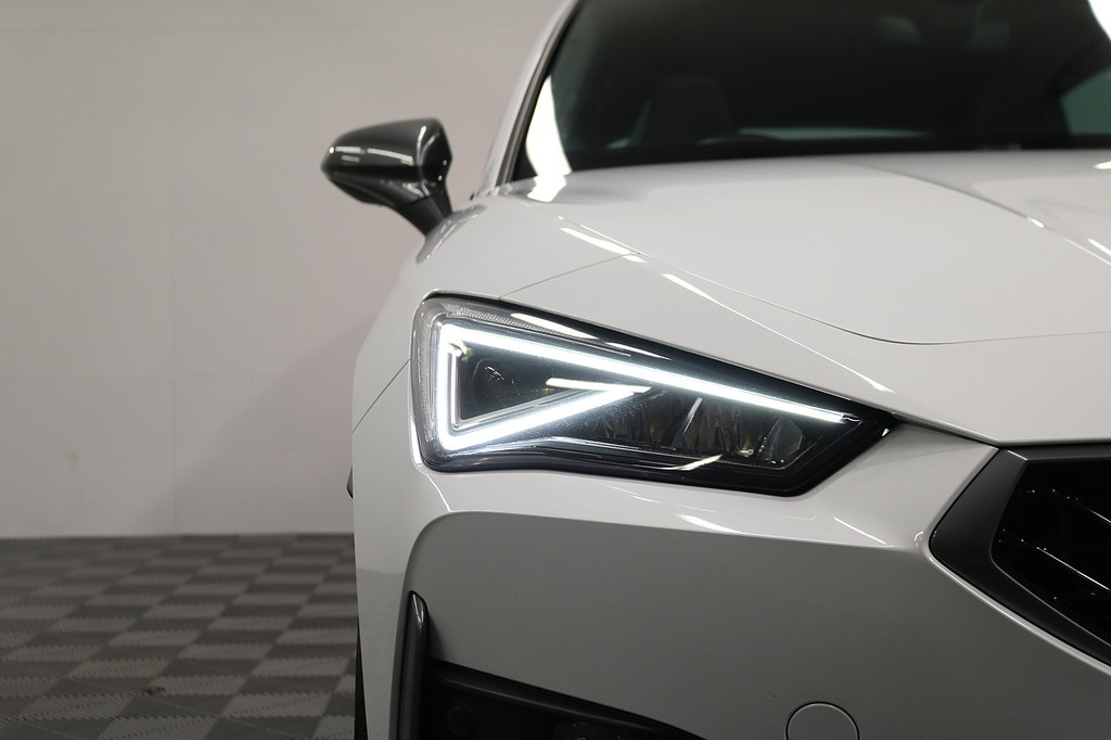 Cupra Leon 1.5 Tsi V1 Estate Euro 6 Ss White #10