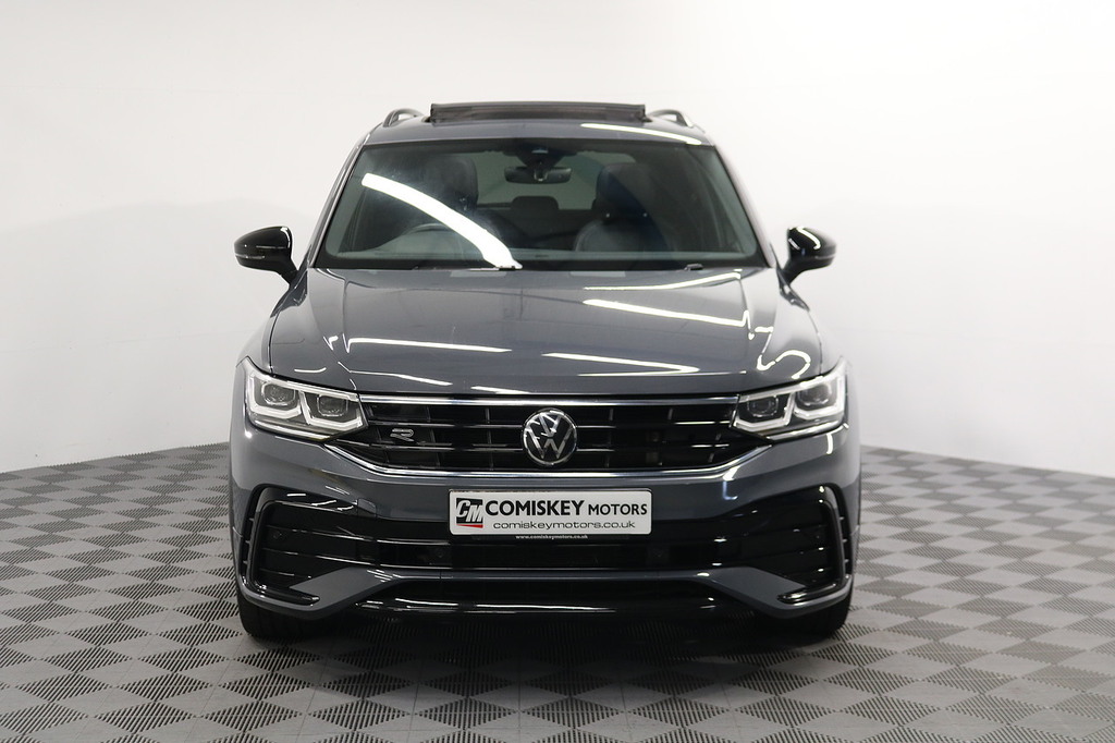 Volkswagen Tiguan Tsi Black Edition Grey #2