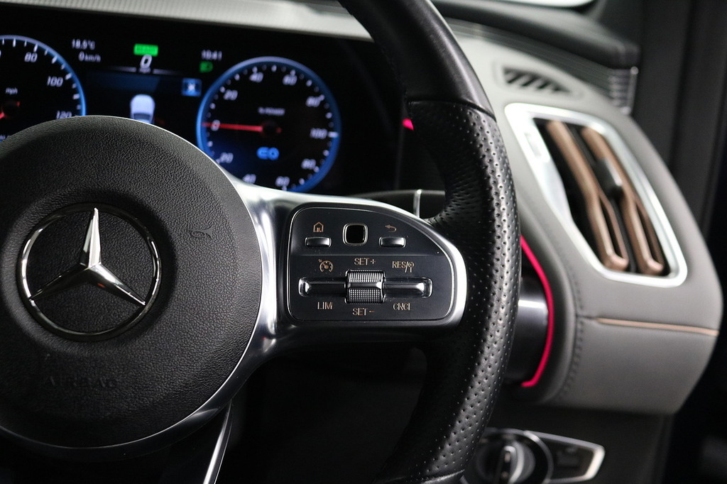 Mercedes-Benz EQC Amg Line Edition Blue #22