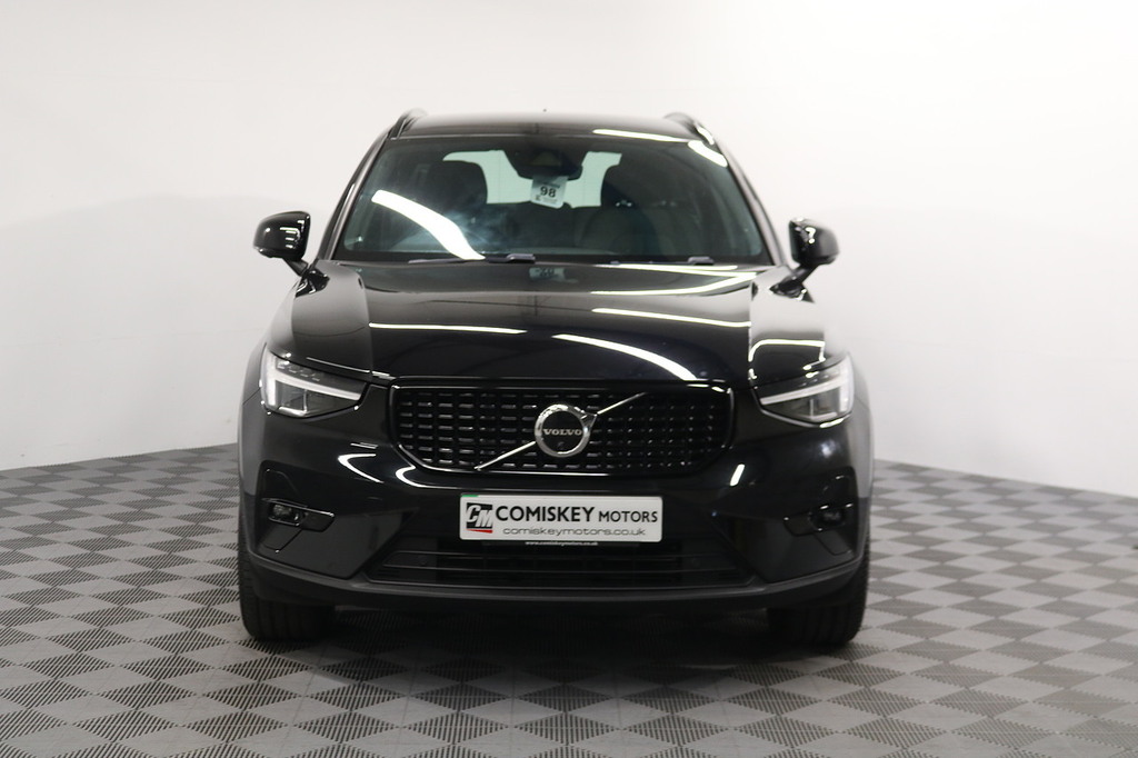 Volvo XC40 H T4 Plus Black #2